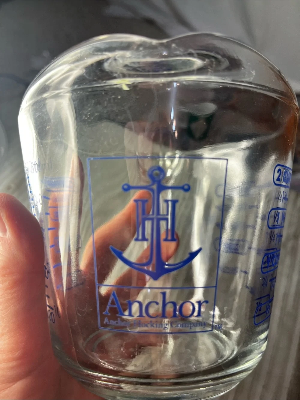 Anchor Clear Glass Measuring Cup with Blue Anchor Logo 2 cups/500 mL like new